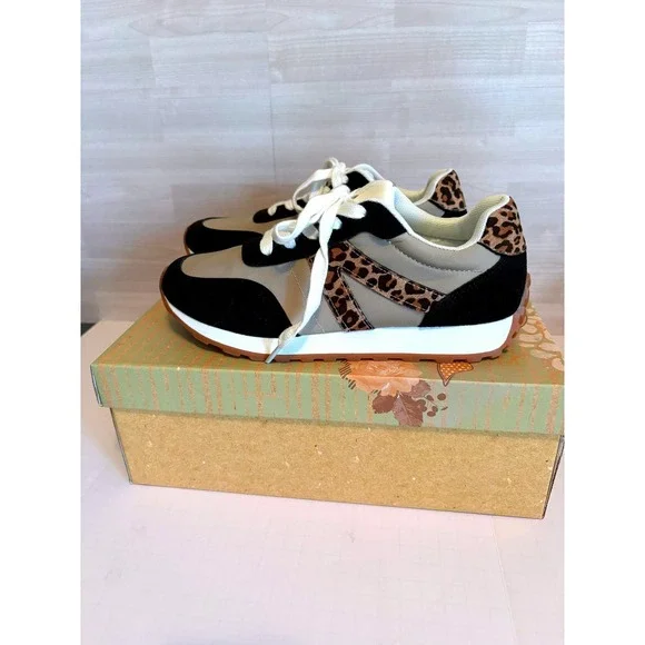 Very G Women Sneakers Joel Size 7.5 Black Leopard Tan Lace Up Fashion Shoes NEW - Picture 5 of 13